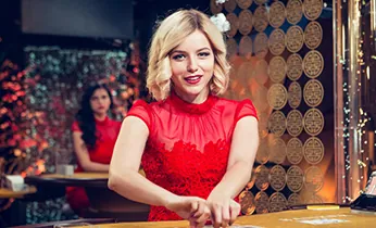 Người chơi poker tận dụng vị trí chiến lược